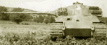 King Tiger with the Henschel production turret. Note the length of the 88mm barrel